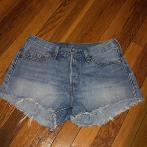 Classic Levi’s shorts